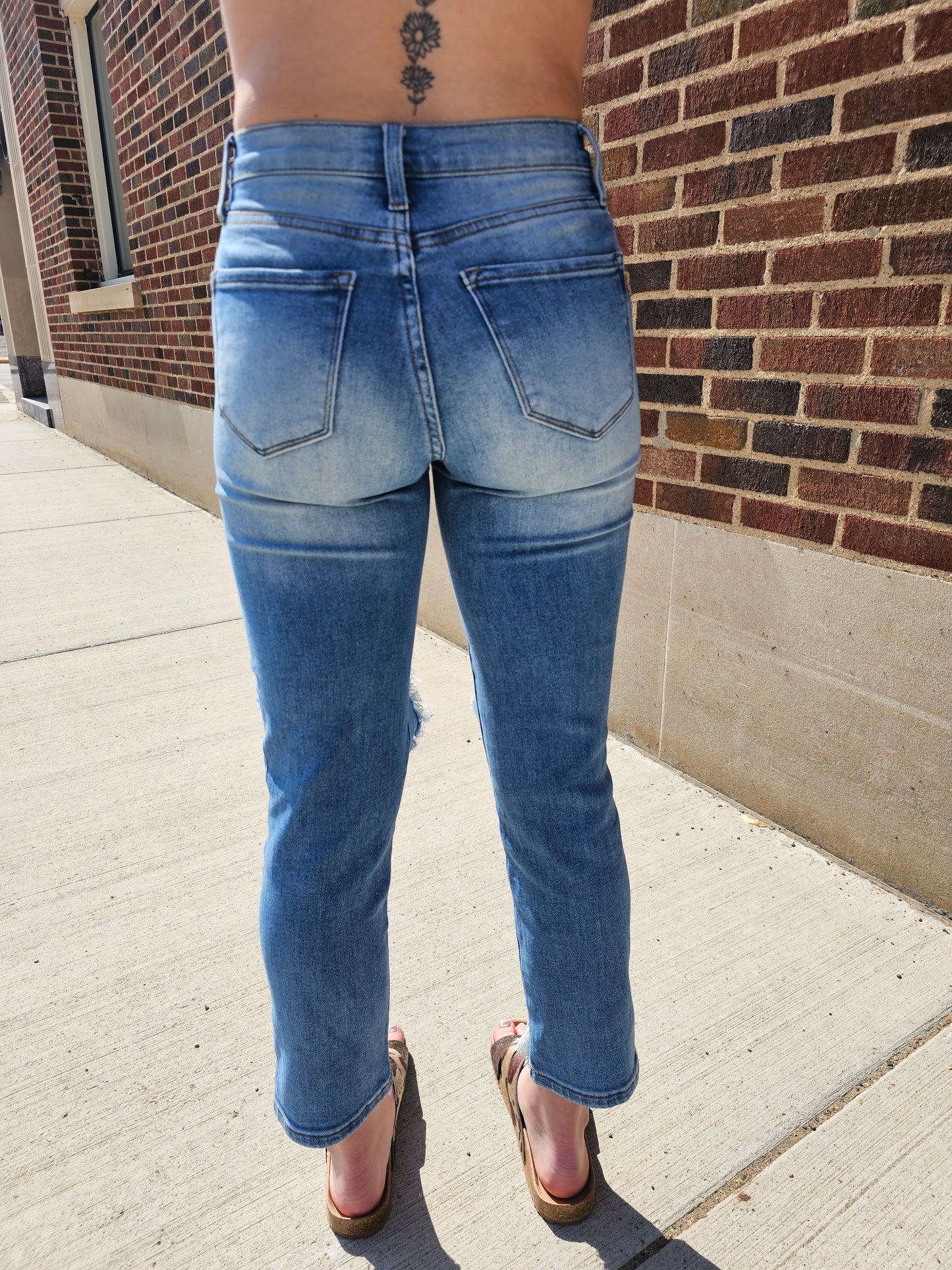Brooklyn Medium Stone Jeans
